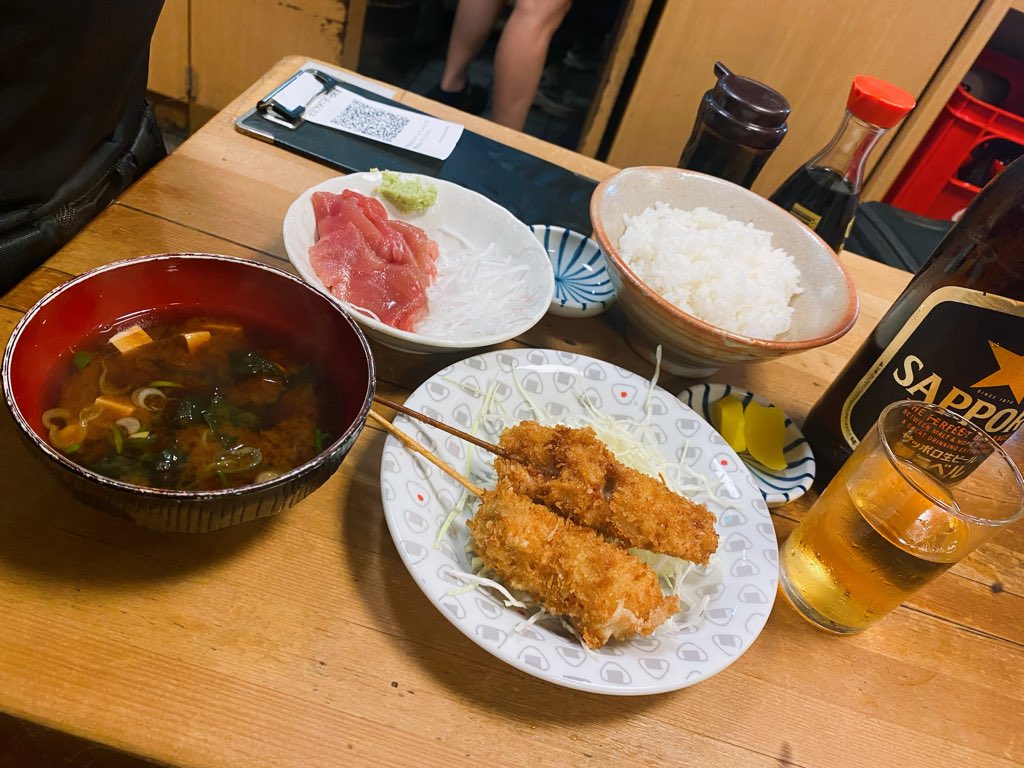 lucifferr41's tweet image. やっほ、どようび。欲望のままにランチビール🍻