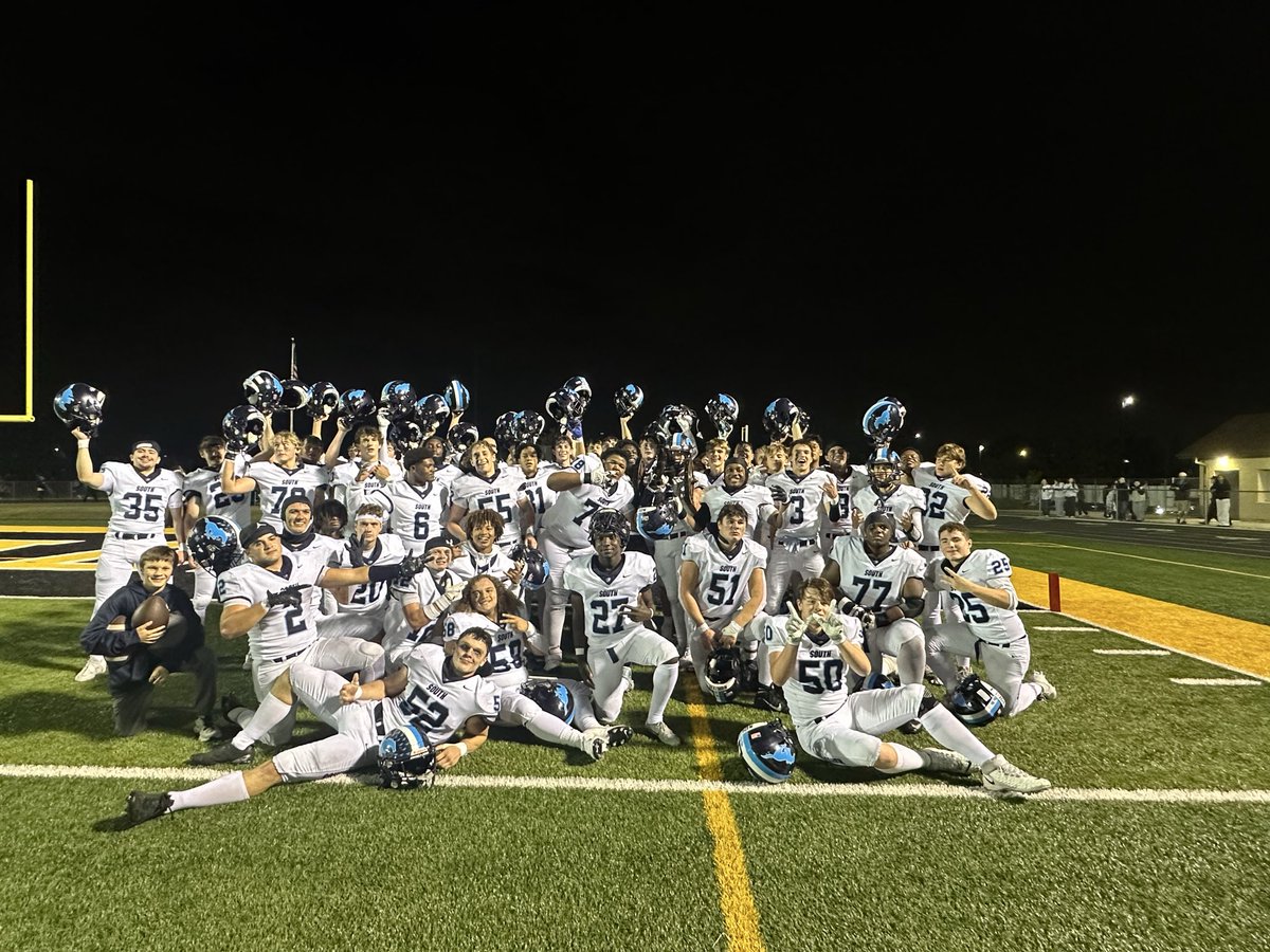 DGS Football (@dgs_football) on Twitter photo Big comeback win by the Mustangs! Big comeback win by the Mustangs!