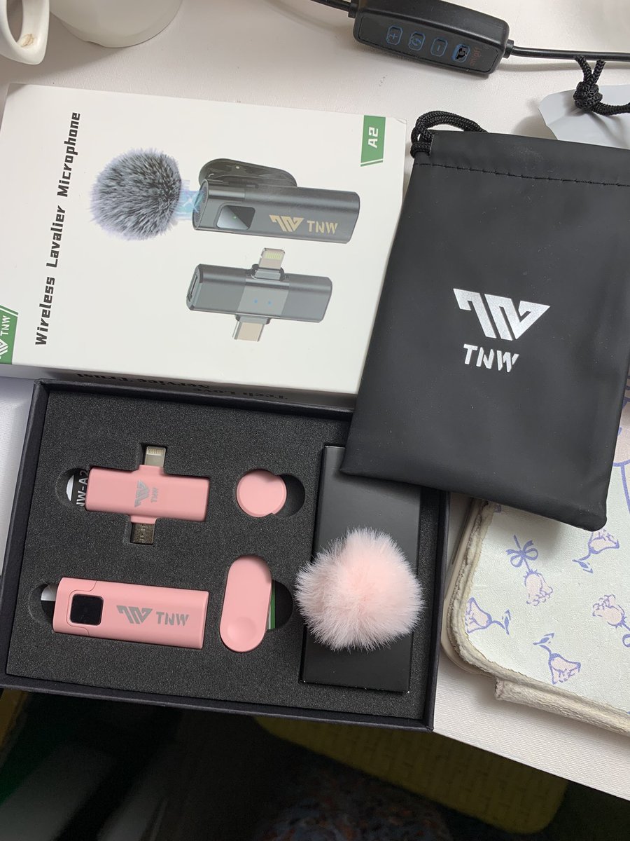 𝜗𝜚 tweet media