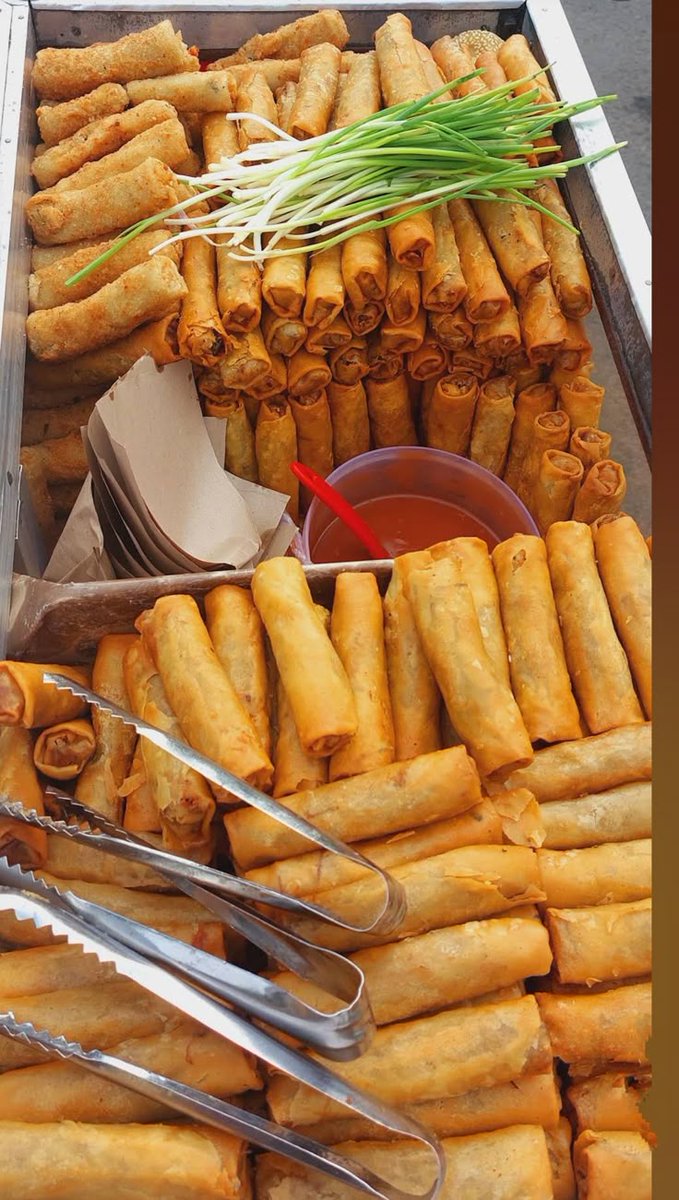 archivearun's tweet photo. • Risol
• Dimsum
• Lumpia
• Gak tau namanya pokoknya ala western aja tinggal dihap https://t.co/SyZ4xexrcM