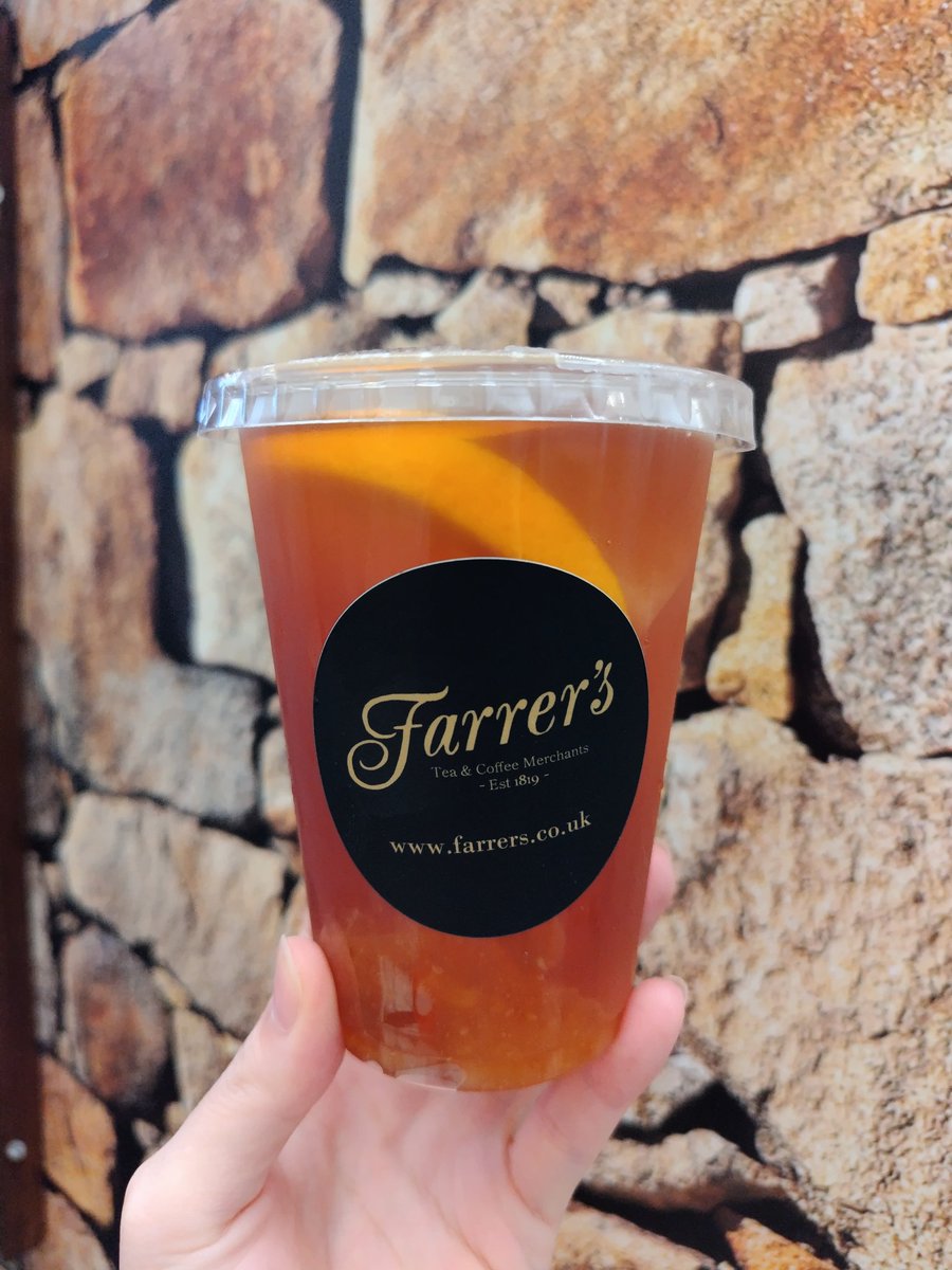 ファーラーズのレイクランドオレンジティー🍊
さっぱりおいしかった！