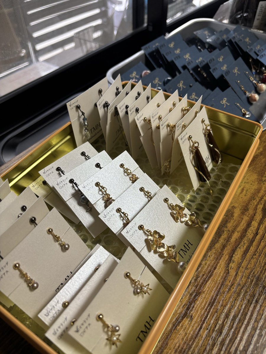 ハンドメイドアクセサリー