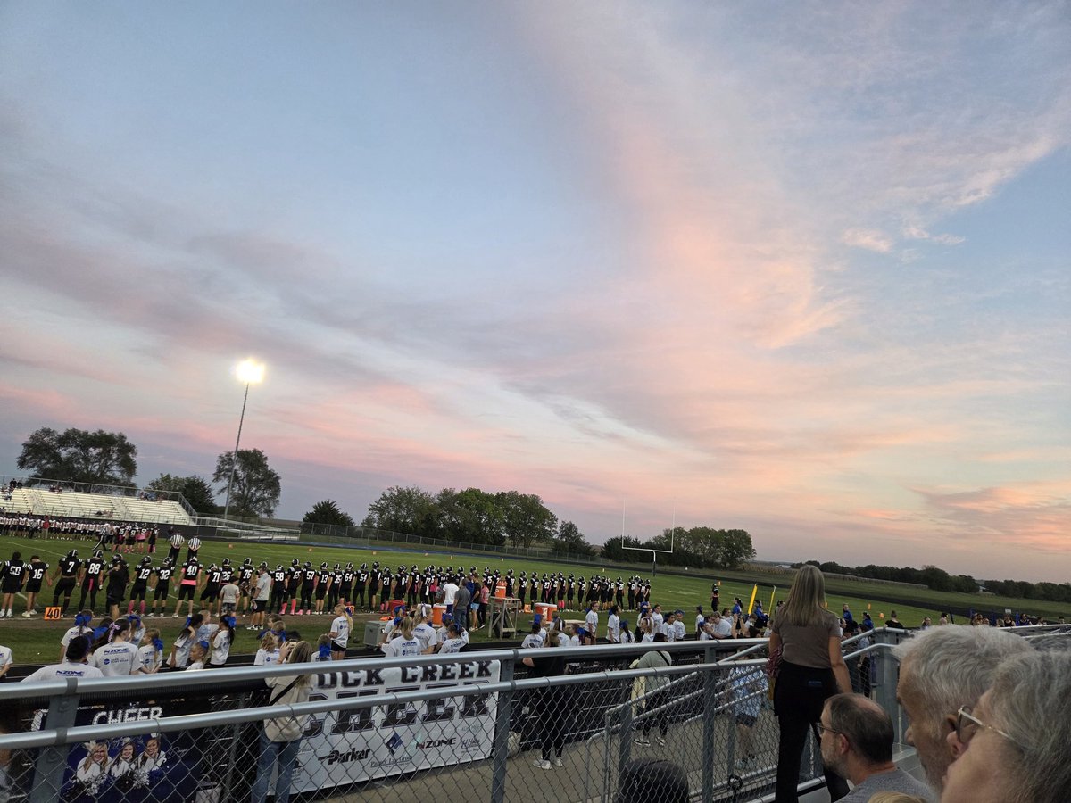 WildcatFulk's tweet photo. @Coachreem4ever Friday night football at Rock Creek #SunSetChallenge https://t.co/YYdVYAQnC2