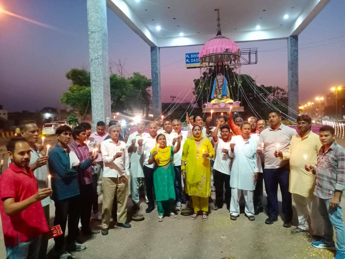 रोहतक हरियाणा ADGP Puran Kumar को न्याय दिलाने के लिए भारत मुक्ति मोर्चा का कैंडल मार्च