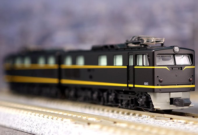 EH10