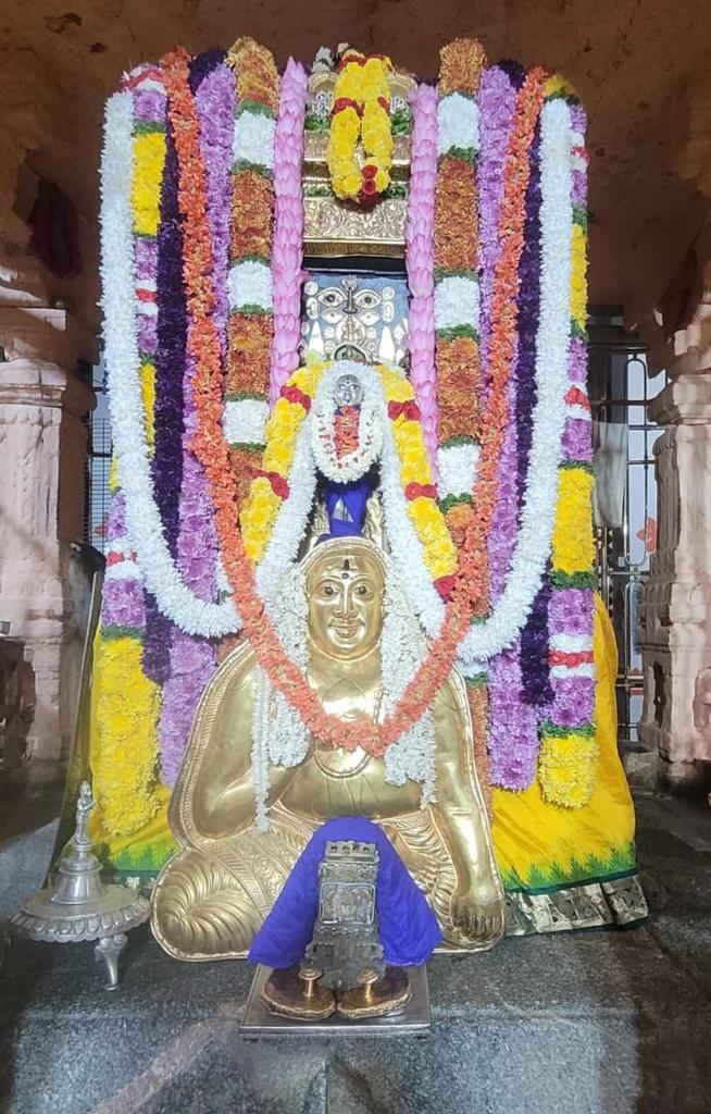 ಇಂದಿನ ರಾಯರ ಬೃಂದಾವನ ಅಲಂಕಾರ ದರ್ಶನ 🙏