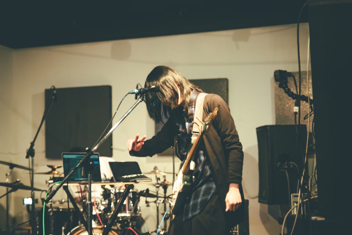 【お知らせ🐈‍⬛】
本日、またひとつ歳を重ねました。
ここ数年、人知れずこっそり迎えていたのですが
諸々ありまして、
これからはちゃんと(？)発信していこうかと。

日頃なかよくしてくださる方、
記憶の片隅で覚えていてくださる皆様方、
いつもありがとうございます。
これからもどうぞよしなに！