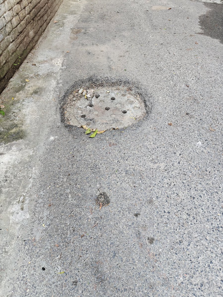 smumar1970's tweet photo. This is the condition of the side lane of G38 and G27 Nizamuddin West where the rain water line cover and sewer cover is down from the Ground through which lots of residents met with an accident @SDMC_Official @DelhiJalBoard @LtGovDelhi @SarikaSamar kindly do the needful. https://t.co/tudwq8kqMx