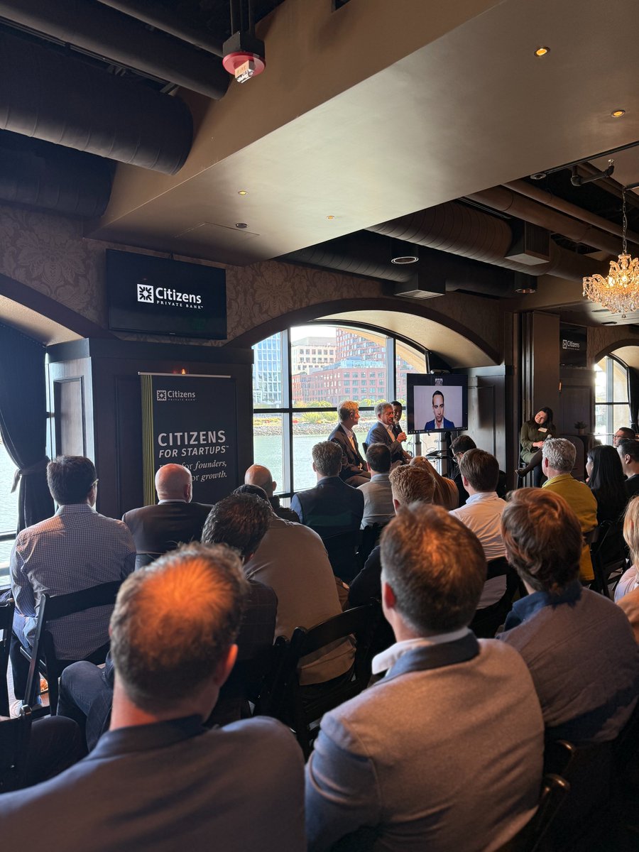 Techweek_'s tweet photo. From Doom Loop to Boom Loop 💥

SF’s comeback is fueled by AI, real estate, and fresh capital.

Hosted by @CitizensBank, we heard it straight from @chrislarsensf (Ripple), Mark Lehmann (@CitizensBank), @edawerd (Gusto) & Cyrus Sanandaji (Presidio Bay)  at Oracle Park during #SFTechWeek today!