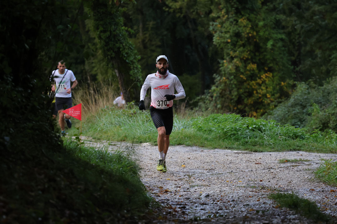 De retour sur les efforts courts 5️⃣ semaines après l’UTMB, quel bonheur 🥰
Samedi 25 octobre, place à une petite nocturne pour continuer à faire du rythme en vue de la Saintelyon 🤗
.
#run #trail #outdoor #saintelyon