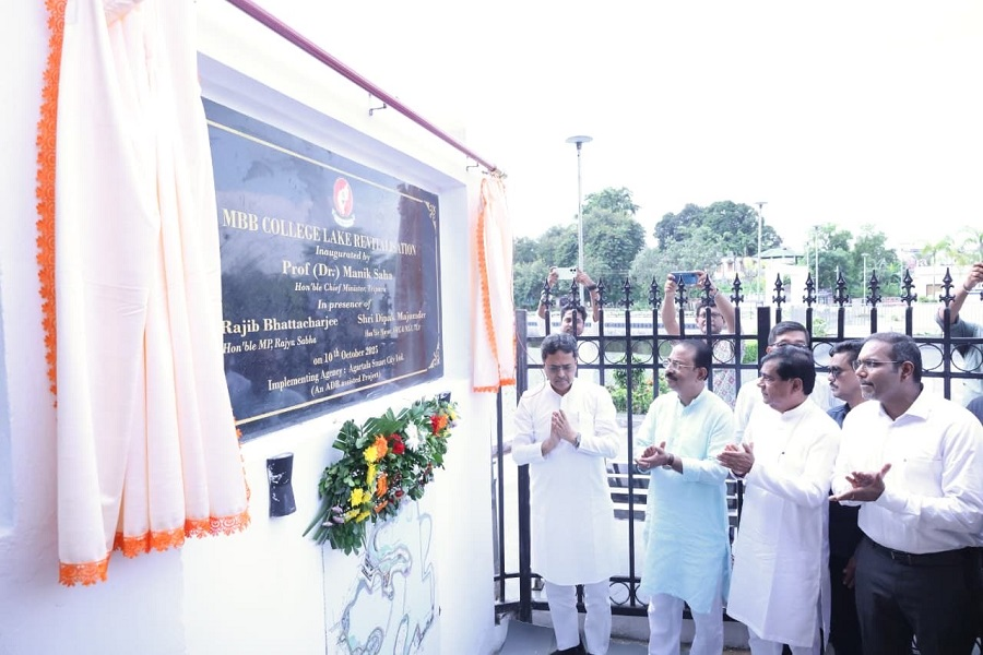 InvGurInd's tweet image. Tripura CM inaugurates ADB-funded Rs 33 crore lake rejuvenation project

investmentguruindia.com/newsdetail/tri…

#Industry @ADB_HQ #Tripura @DrManikSaha2 #ShaileshKumarYadav #ICCC #AbhishekSingh @agtsmartcity #Investmentguruindia