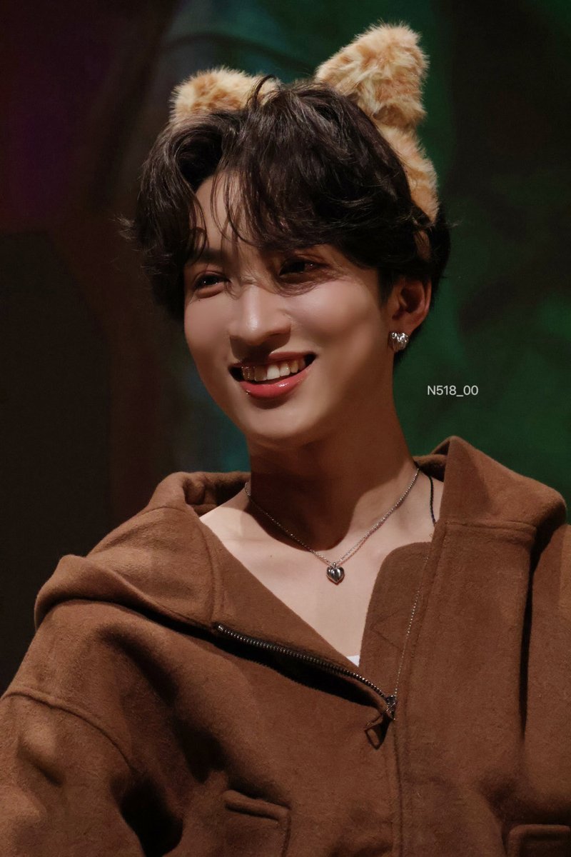 🐈🐾 

#FALLinLove_Tokyo
#Noeulnuttarat
<a href="/Noeul_lee6/">Noeul</a>  <a href="/NTangwai90292/">Noeul</a>