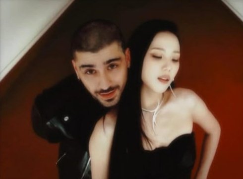 Most liked music videos by soloists in the first 24 hours on YouTube this year. 

1. #JISOO, earthquake — 1.5M likes
2. #JISOO #ZAYN, Eyes Closed — 1.4M likes
3. Killin' It Girl— 1.3M likes
4. Born Again, Zen — 1.2M likes
5. Like Jennie — 1.1M likes