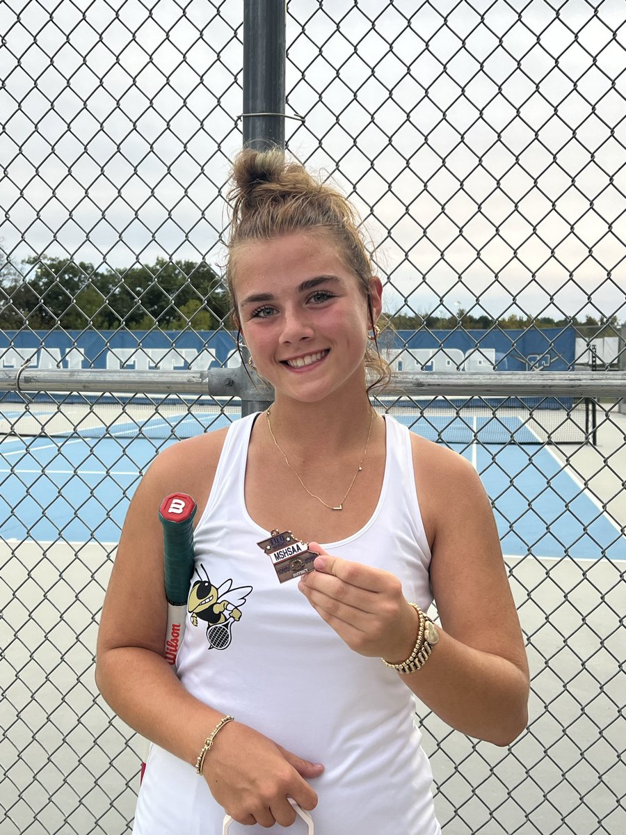 Congratulations to Lilly Bradbury on her 3rd place finish at the Class 2 District 5 Tournament in Jeff City. She had a fantastic day and did a great job of bouncing back after a tough semifinal loss. She came back to win 8-1 in tbe 3rd place match! Awesome job! Go Jackets!!