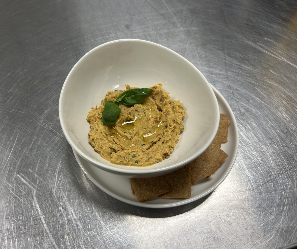msdaniel45's tweet photo. Culinary students put their talents to the test during a skills assessment lab! Each student prepared a dish that showcased the techniques they’ve mastered so far this semester — from knife skills and seasoning to plating and garnishing. https://t.co/55HsC2S0Hc