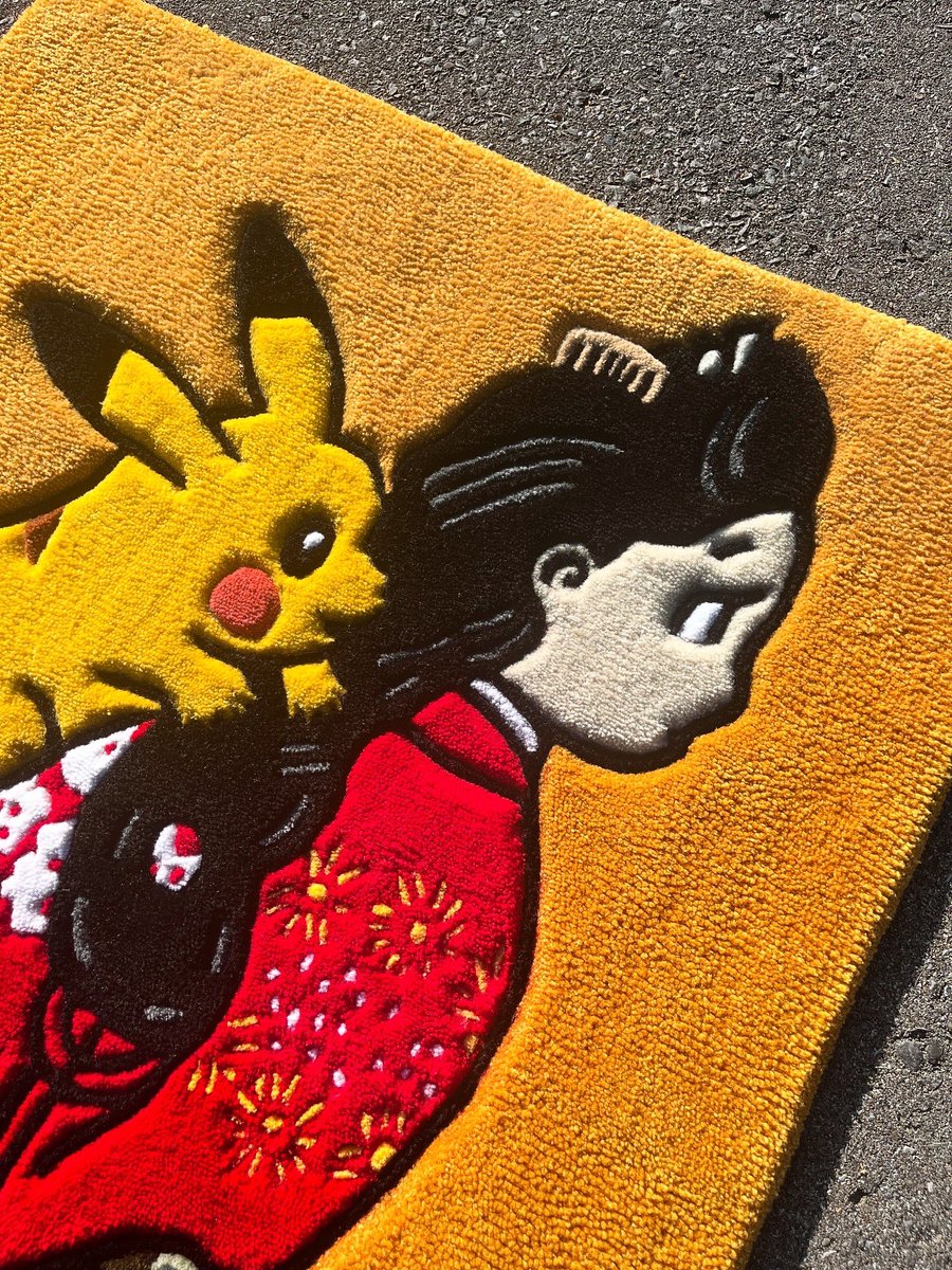 This rug took me like 30 hours to make 😭 so stoked I got to make it though since it’s based on one of my favourite pokemon cards 🤠