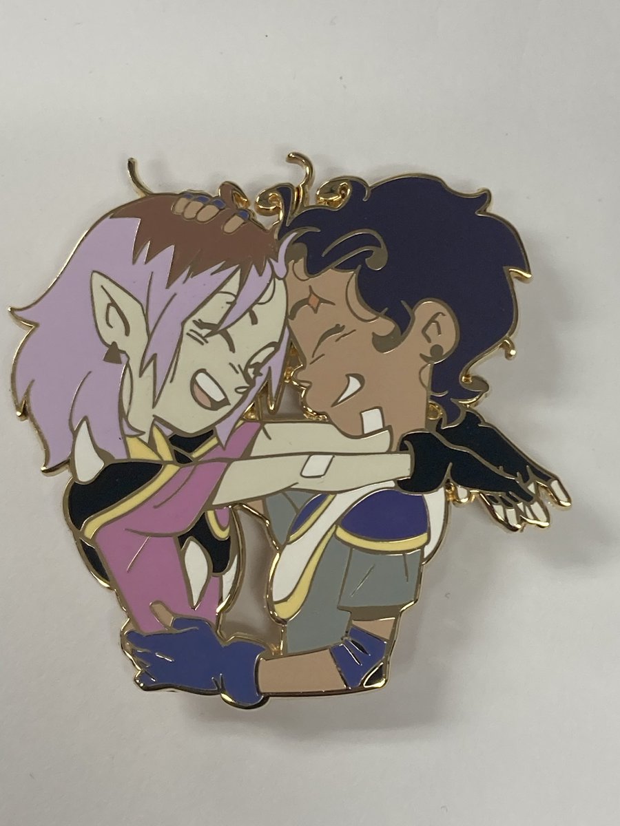 StrayGraves_'s tweet image. Lumity pin I got from studiobadegg
#Lumity #Toh