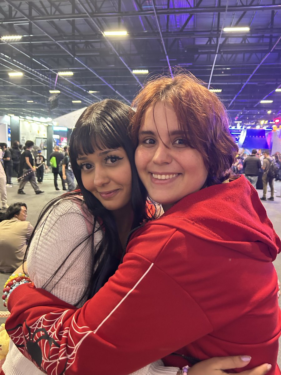 bugboypipipi's tweet image. oi
EU ENCONTREI O PRUNNOO E A PATROA
MDS MDS MDS
ELES SÃO UNS QUERIDOS😞💙💛💜
Amei ver vcs mds
Fiquei tão feliz ai !!!! @Prunnoo
Obg msm pelo carinho