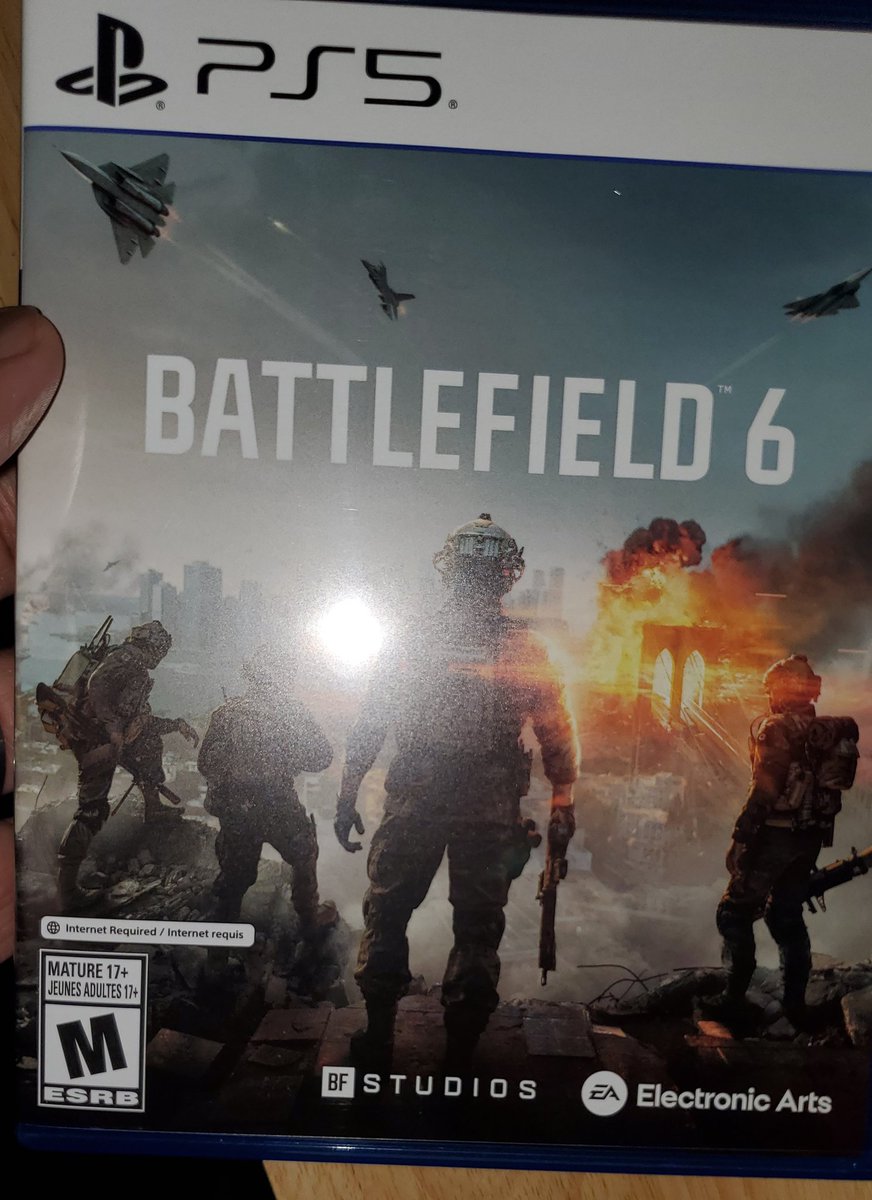 Slick_JC's tweet image. Of course it came before I had to go to work #battlefield6 #ps5 #bf6