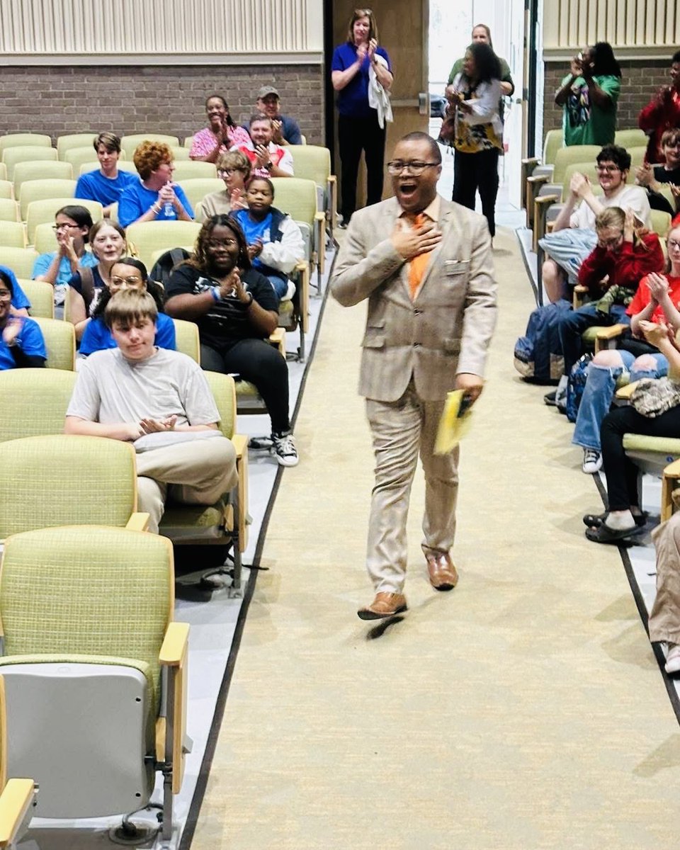 Dr. Marlow Artis tweet media