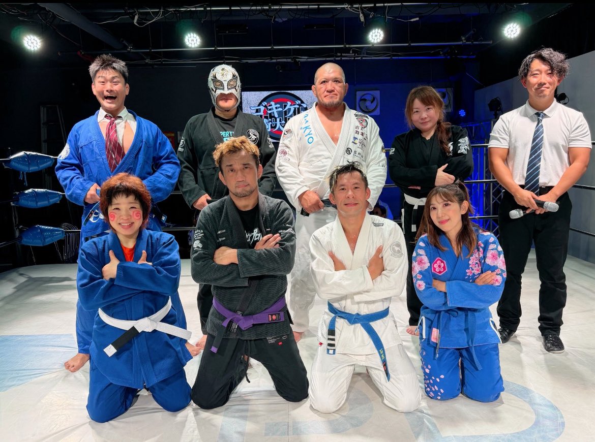 ゴキゲン柔術(仮)
無限に楽しめちゃいそうだね☺️

日韓さんは何でも出来ちゃう本当に凄い人でした🥺✨

柔術をやるプロレスラーや
観に来てこれから始めちゃう人が増えたらいいな〰️🥳

#柔術やろう
#GBJJF #ゴキゲンプロレス