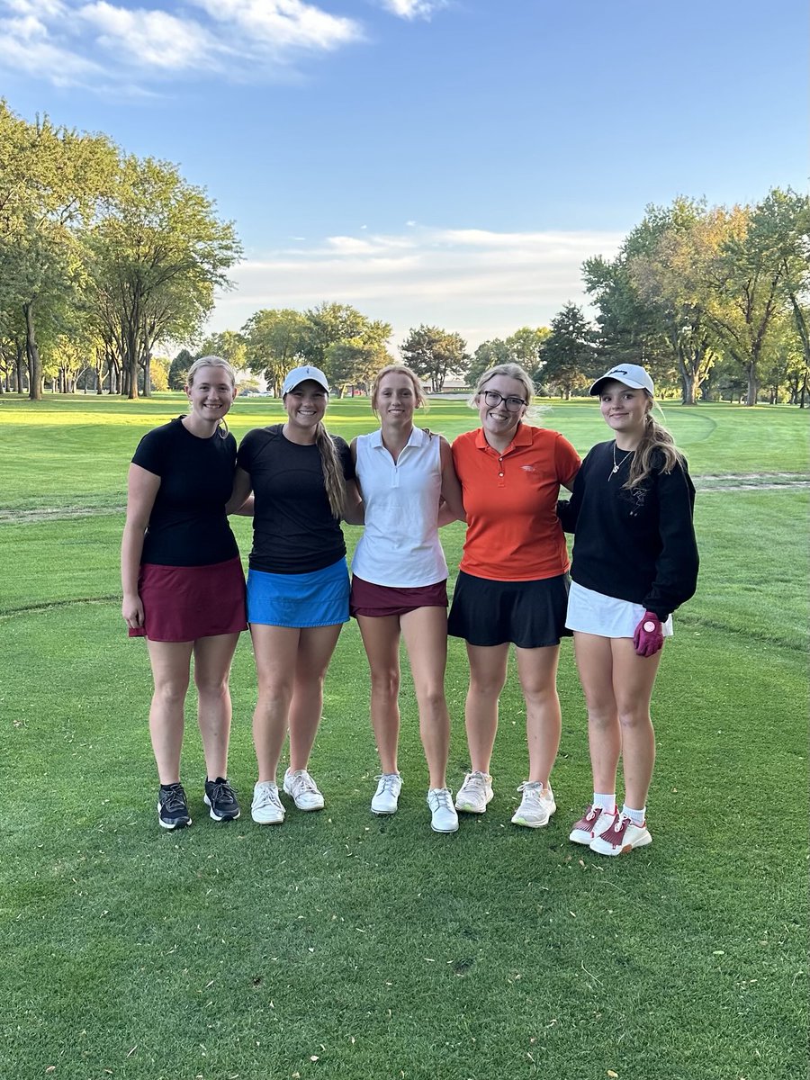 Discoverers Golf tweet media