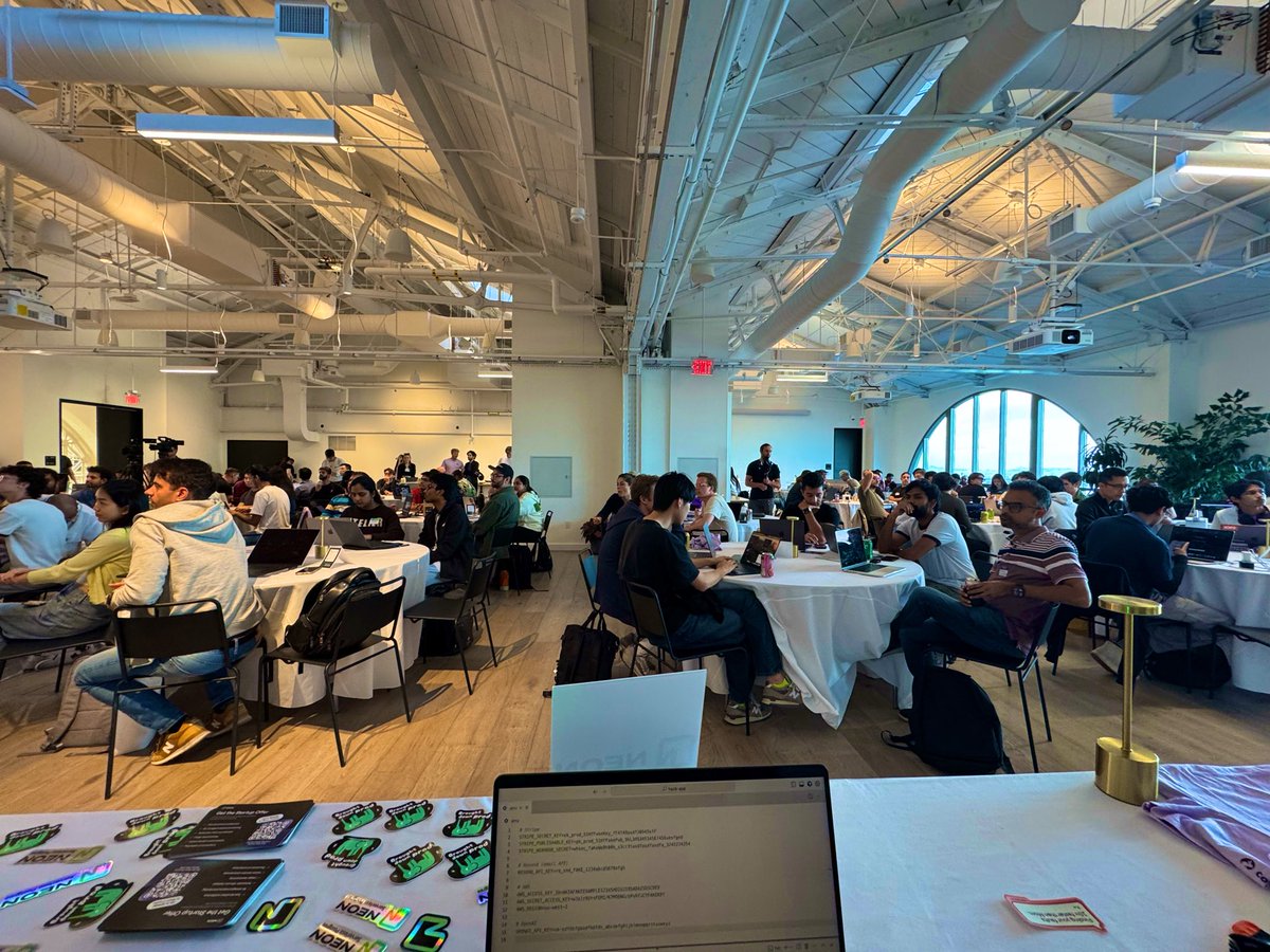 andrelandgraf's tweet image. Excited to start hacking @ Agentic AI Hack Night #SFTechWeek