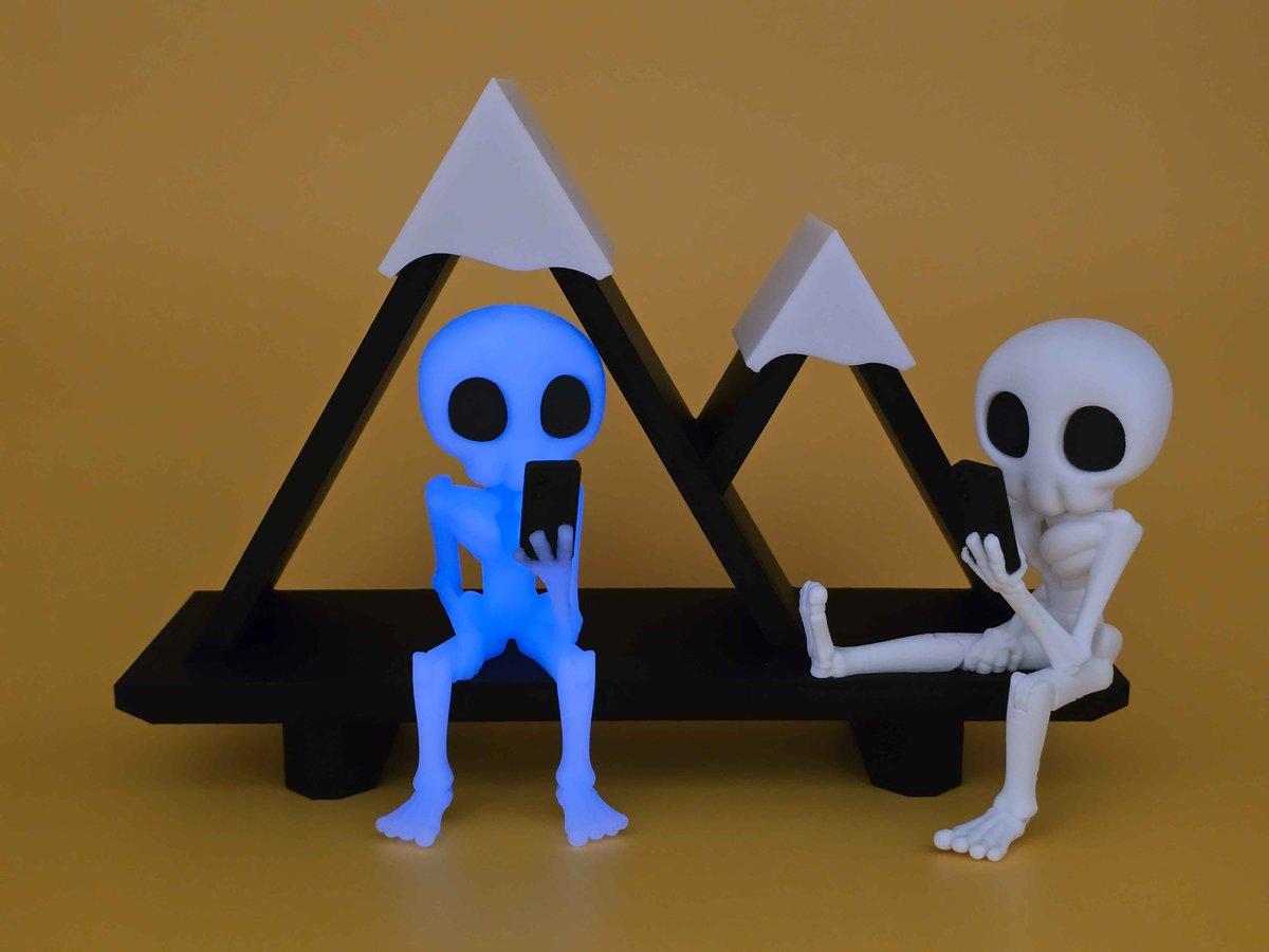 w0LfNiNja3DPrints tweet media