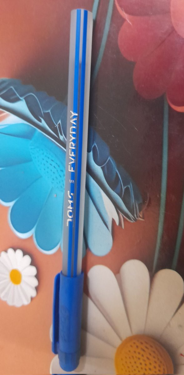 Ellarolagobba1's tweet photo. ಅಂತೂ #UseAndThrow pen ಬಂತು 😍 https://t.co/rELHr2okxi