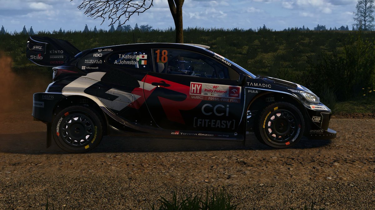 コ・ドライバーのコールアイコンをOFFにしてみたら、どれだけアイコン頼りにしてたか分かった(￣▽￣;) けど没入感がめちゃ上がるわん(*ˊ˘ˋ*) 無しのまましばらく走る！
 #EAsportsWRC