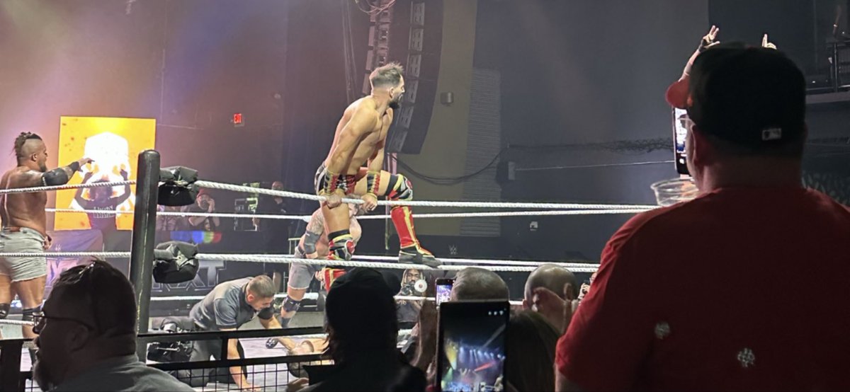 NO1BIGT_123's tweet image. #DIY(Johnny Gargano and Tommaso Ciampa) and Hank Walker and Tank Ledger defeated Darkstate(Cutler James,Dion Lennox,Osiris Griffin and Saquon Shugars) by pinfall
#NXTColumbus