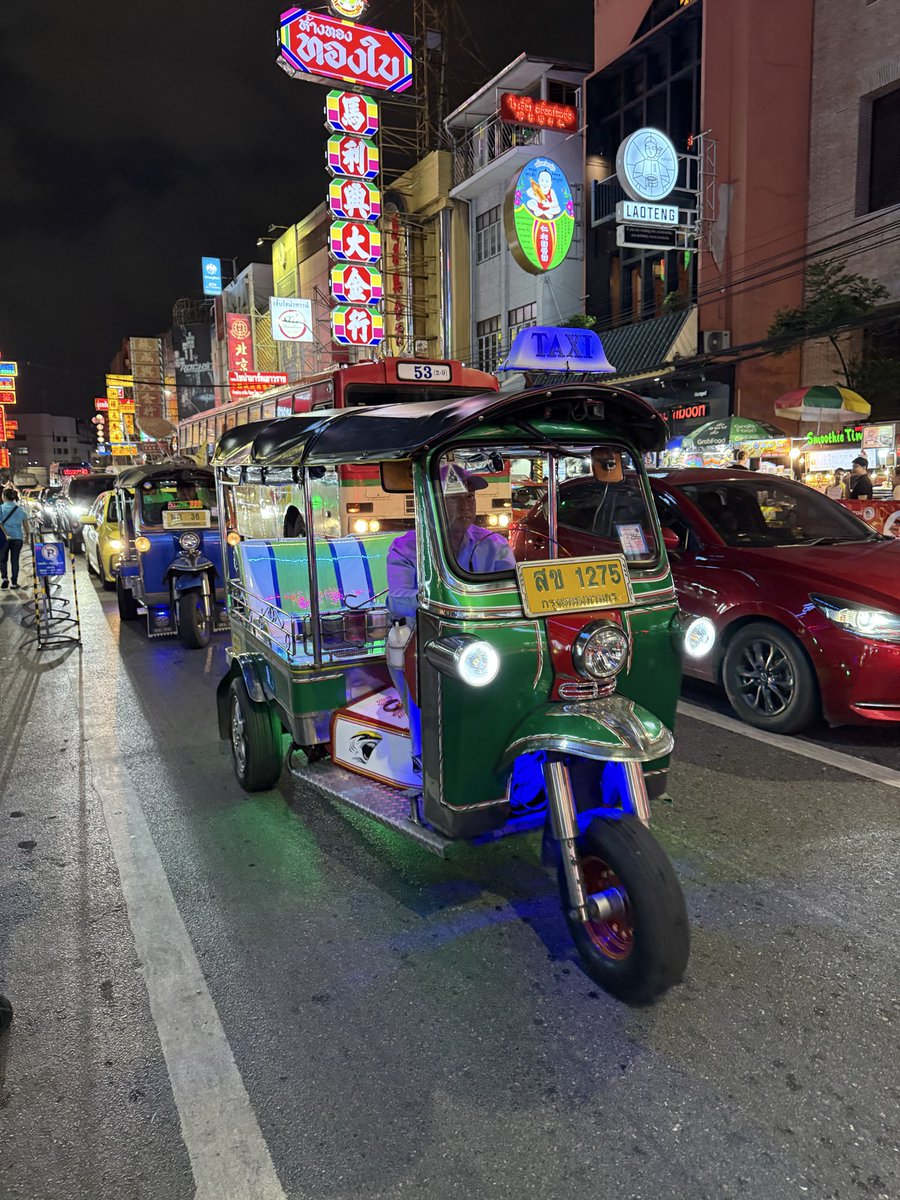 Amazing_SE_Asia's tweet photo. Chinatown📍Bangkok, Thailand 🇹🇭 https://t.co/GWLlorslzJ