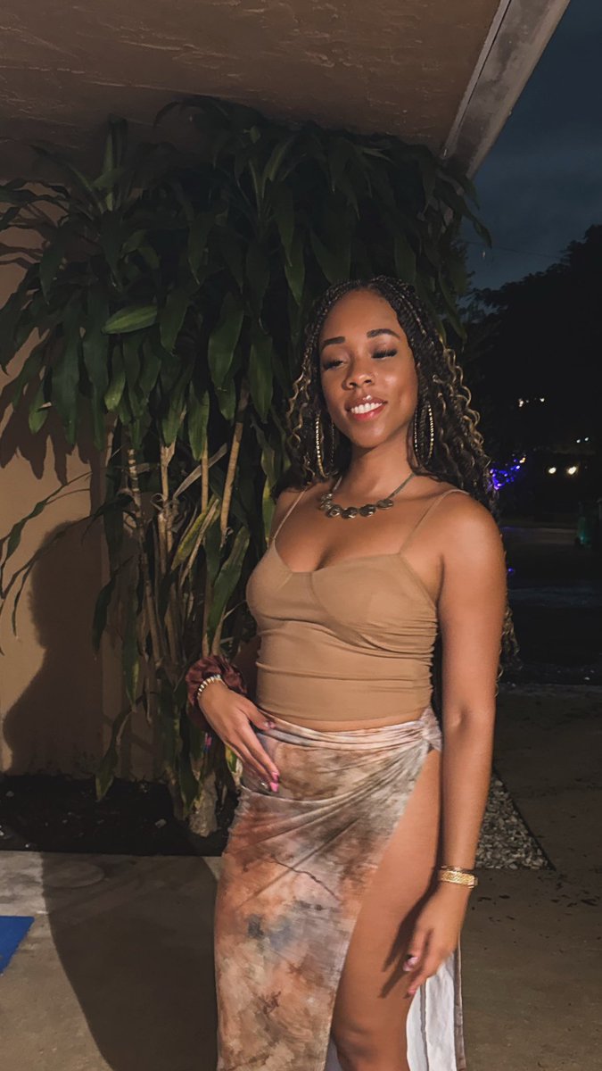 BombShezzy's tweet image. Proof of life