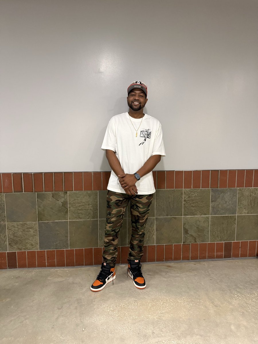 Smitty_904's tweet photo. #FatherNSon Type Shit 🤟🏾 #MasaTour https://t.co/rkVquoC2kW