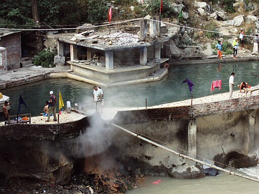 ♨️ Take a dip in the sacred + steamy waters of #ManikaranHotSprings — spiritual vibes, scenic mountains &amp; thermal bliss await! 🙏
🏞️ Read more: touristinindia.com/manikaran-hot-… #HotSprings #SpiritualJourney #Himalayas #TravelIndia