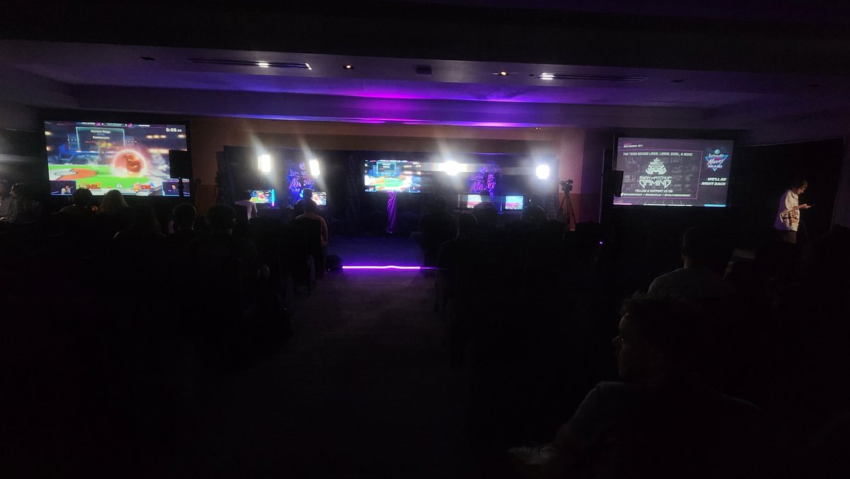 >Goes on Vacation

>Still winds up at a Smash tournament somehow