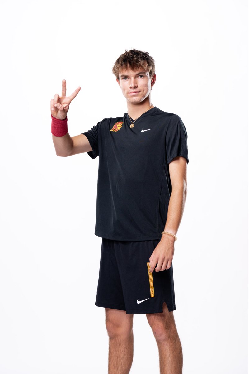 Doubles dub for the Trojans!!

📍 SoCal Intercollegiate Championships 

Jack McCarthy and Matteo Morazzi def. Padró/Messerli (LMU) - 7-5 ✌️ 

#FightOn