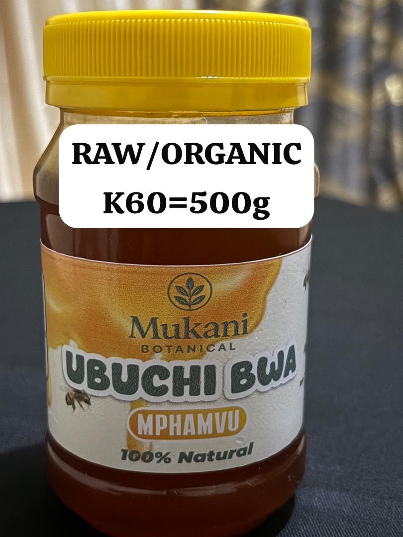 MupingaNancy's tweet photo. 03:00AM, AMAKWEBO TIME
RAW HONEY  @ k60 &amp; k100
Available in Lusaka, I also send out countrywide.
When you buy from me you are supporting my business.
Great value for your money and most importantly this is WELLNESS IN A JAR

0975886468

#Rarebreed
#Docpreneur https://t.co/VUAJW9pjLZ