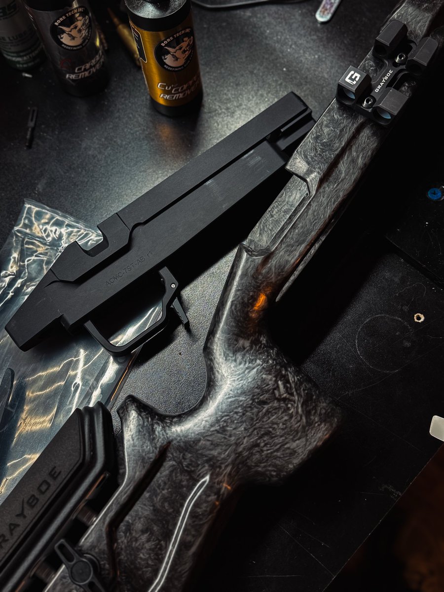 grayboe's tweet photo. The Core in the new Universal Mini Chassis. https://t.co/KA6t4eLL5j