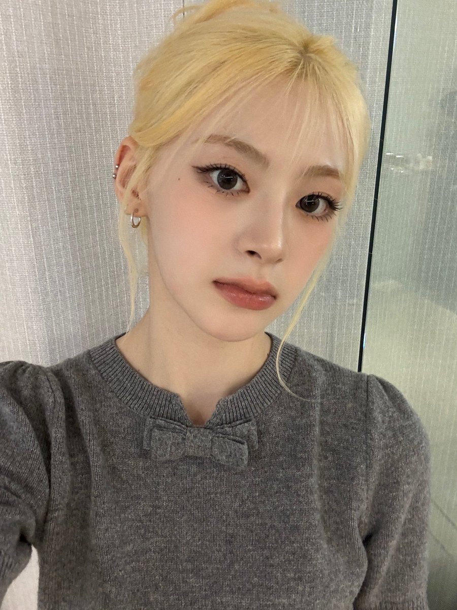 메 tweet media