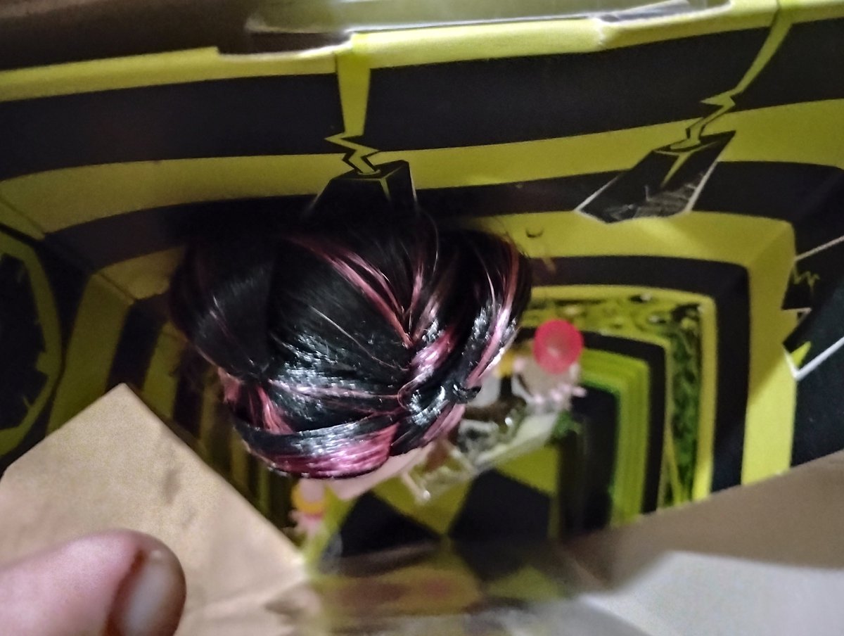 NTXmax's tweet photo. Monster High Creepateria Draculaura As pictured. May not include all accessories. #MonsterHigh #Draculaura #FashionDoll /3 https://t.co/0bi8lk0qg3