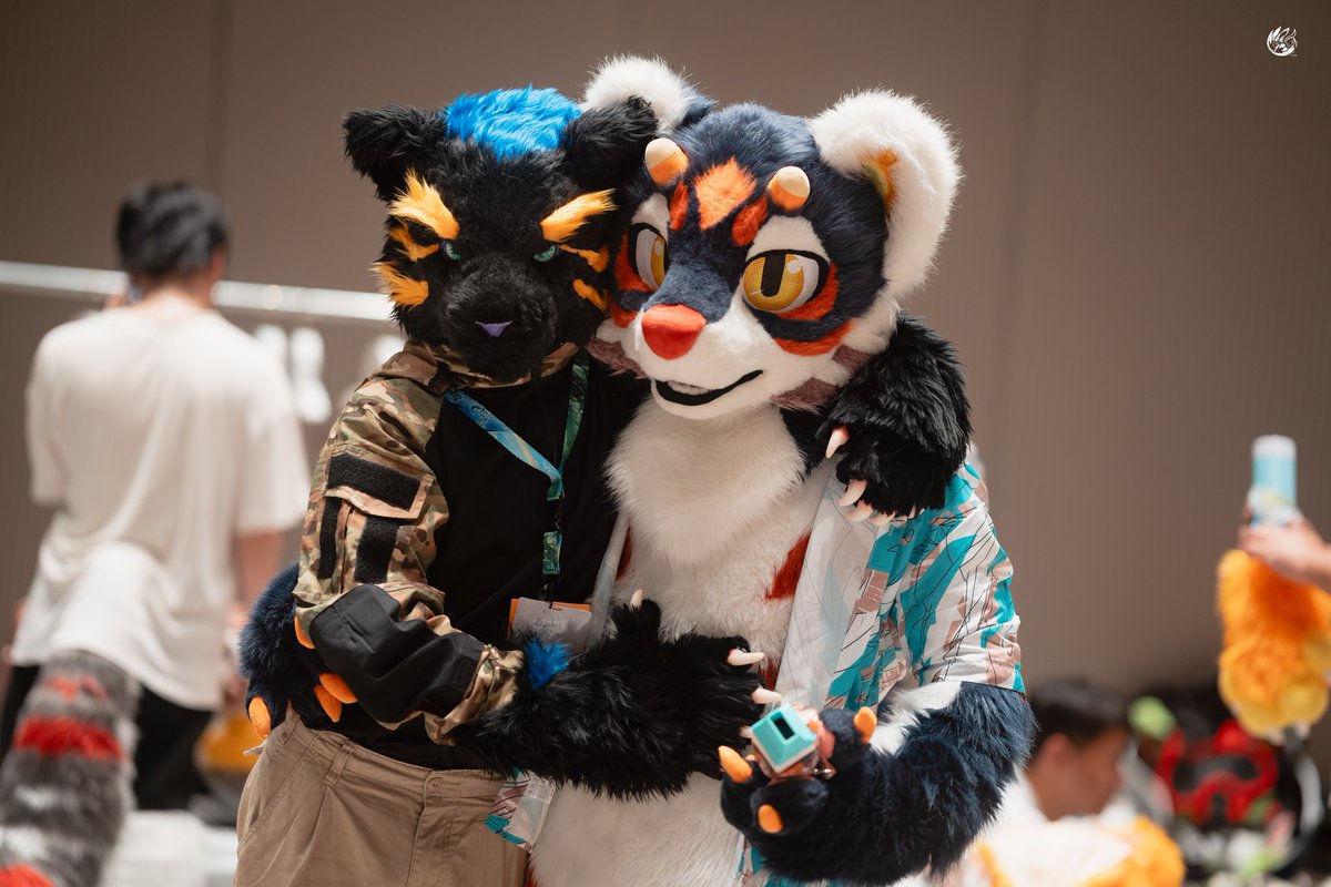 虽然今天要调休上班，但不妨碍我发毛
📷:<a href="/Einittt/">因特Einit</a>