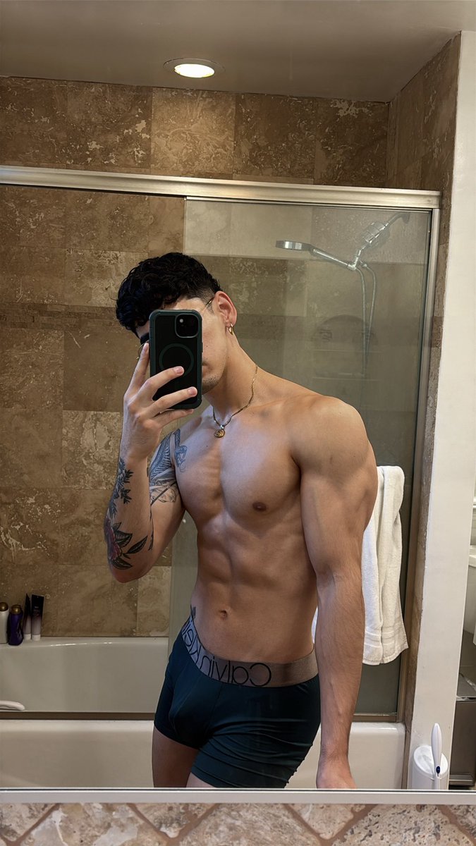 David tweet media