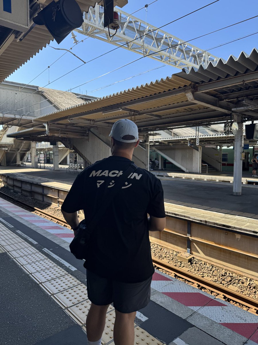 web3stu's tweet image. you are getting shaken out while I am in Japan repping @_StudioMirai.
we are not the same.