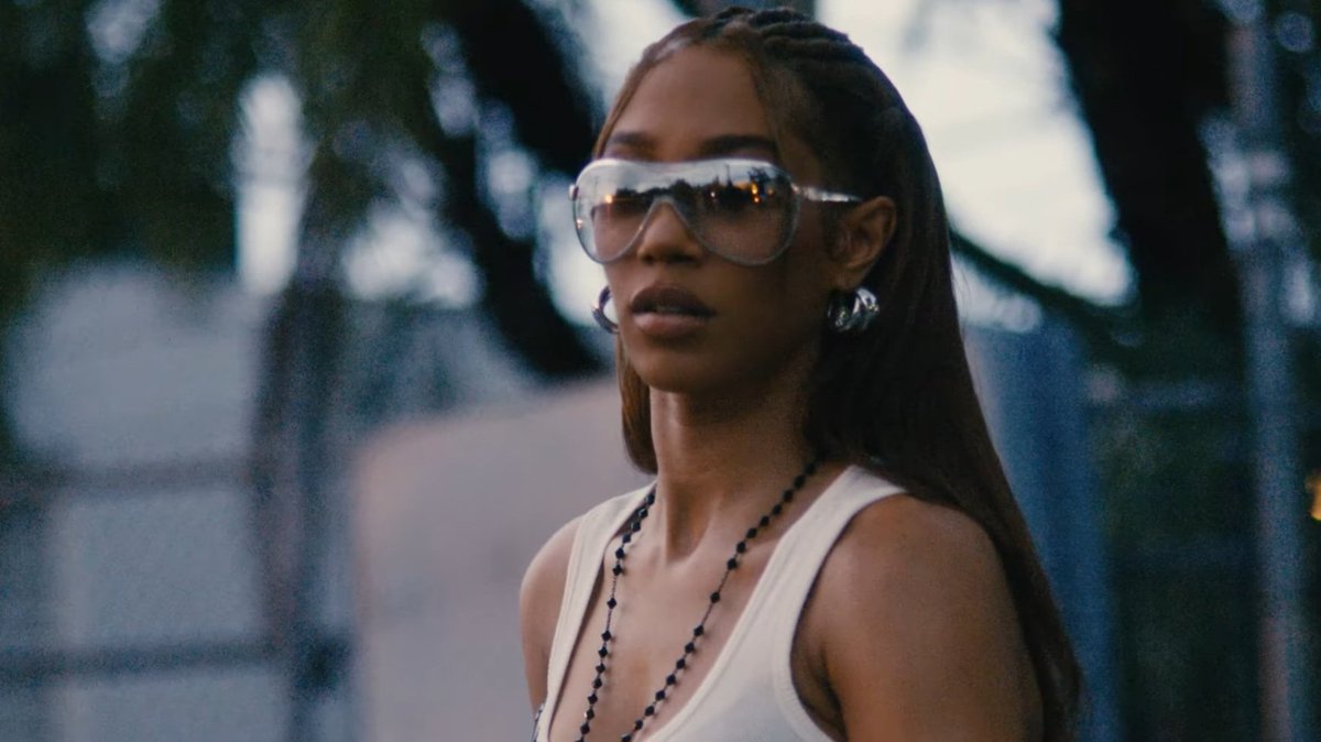 daily_BIA's tweet image. .@BIABIA has released the music video to "BAD GUY" from her album "BIANCA".
— Watch Now: youtu.be/CCMuQomKT4k?si…