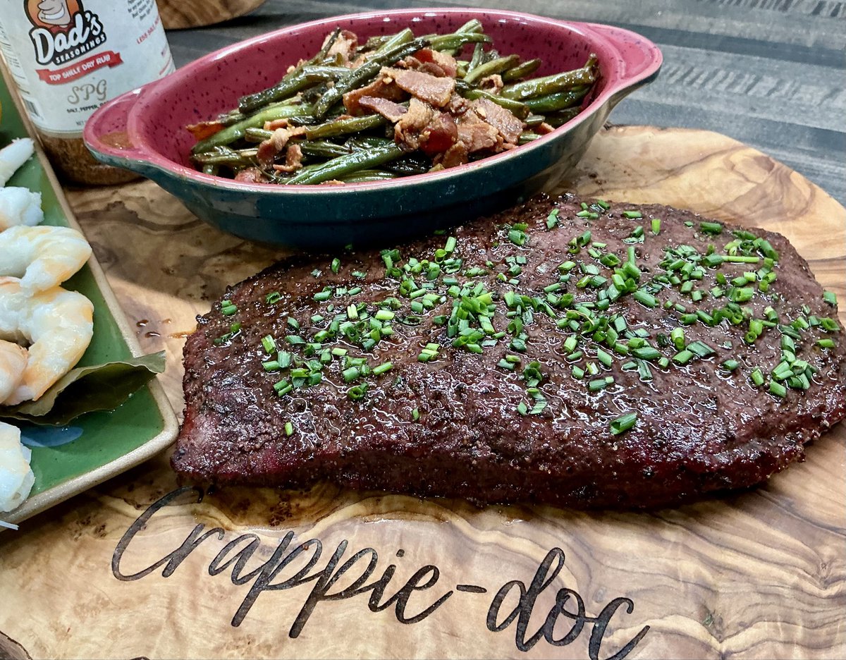 crappiedoc's tweet image. Dinner. Featuring @DadsSeasonings SPG. Flat iron steak. Shrimp cocktail.  Potatoes au gratin. Southern style green beans. 
@FoodNetwork 
@tasty 
#Grilling