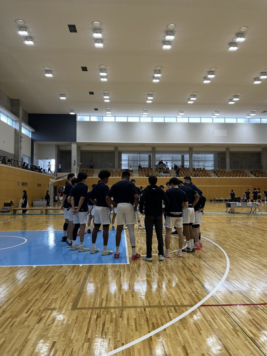 cornhuskers_osu's tweet photo. 本日は関西学生リーグ戦7戦目となります。
相手は近畿大学です。
チーム一丸となって全員で勝ちにいきますのでたくさんの応援宜しくお願いします🔥 https://t.co/1Omuo9AB0c