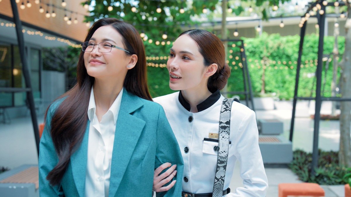 4elementsGL's tweet image. กลัวหลงเหรอคะลดา เกาะแขนบอสเล็กซะแน่นเชียว
แต่แอดว่าตอนนี้น่าจะมีคนหลงจริงๆแล้วแหล่ะ พริ้มเชียว 😊
THE WATER Q7 SHOOTING
#นทีร้อยเล่ห์คิว7