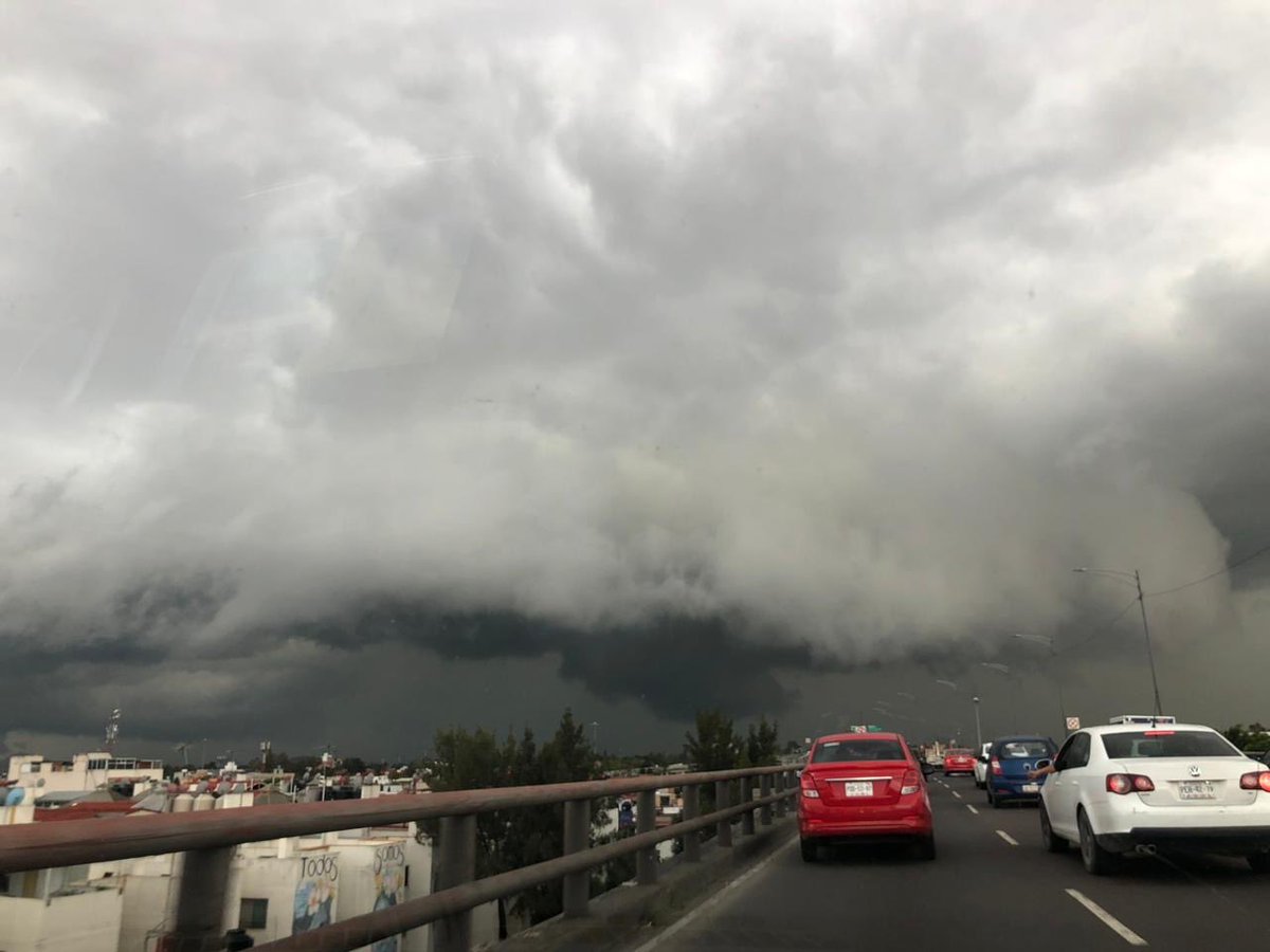 LaCandenteMX's tweet image. #CDMX

Así #ShelfCloud que esta tarde inundaron el sur del Valle de México

Alerta en #CellBroadcast podría evitar que millones de la CDMX a quedar varados, ojalá y pronto se sume a avisos como #AlertaSísmica por regiones que ya es posible desde septiembre gracias al @cires_ac
