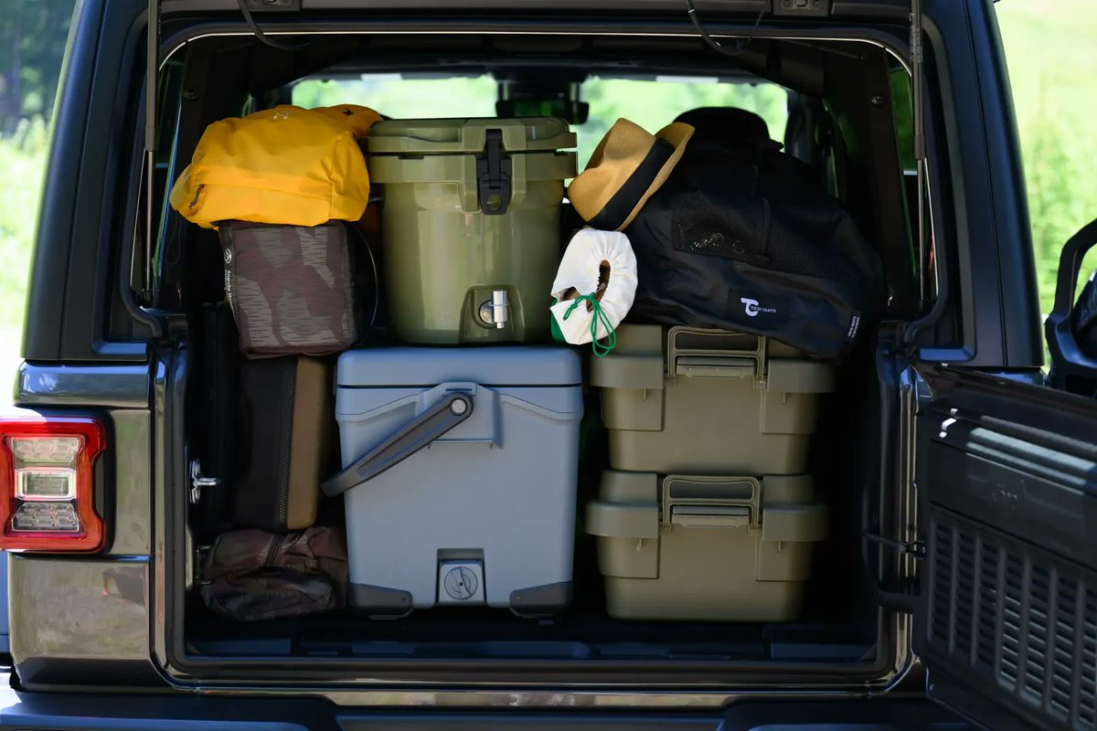 ◾️ Jeep出品中◾️ 1962 - 1973 Jeep J-Series (Gladiator, Wagoneer) Parts Book/Catalog